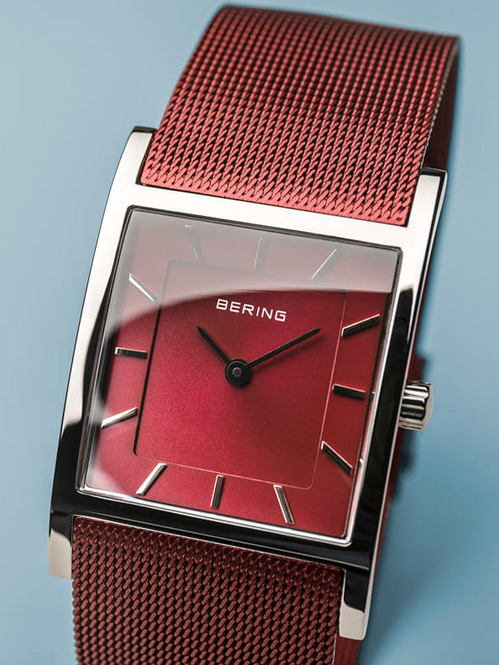 Bering 10426-303-S Classic moteriškas laikrodis 26mm 5ATM