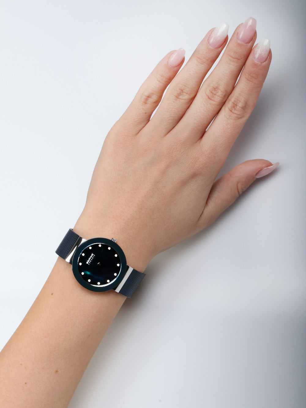 Bering 11435-387 Ceramic moteriškas laikrodis 34mm 5 ATM