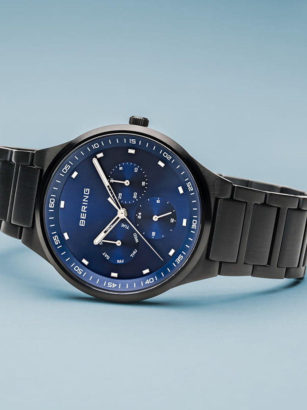 Bering 11740-727 Classic vyriškas laikrodis 40mm 10ATM