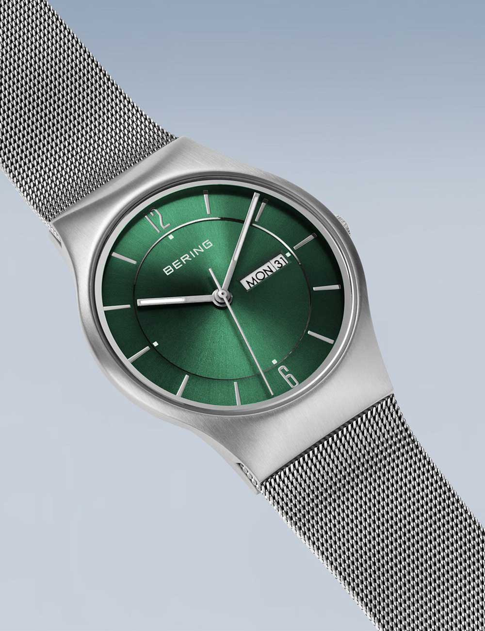 Bering 11938-008DD Classic Day-Date vyriškas laikrodis 38mm 3ATM