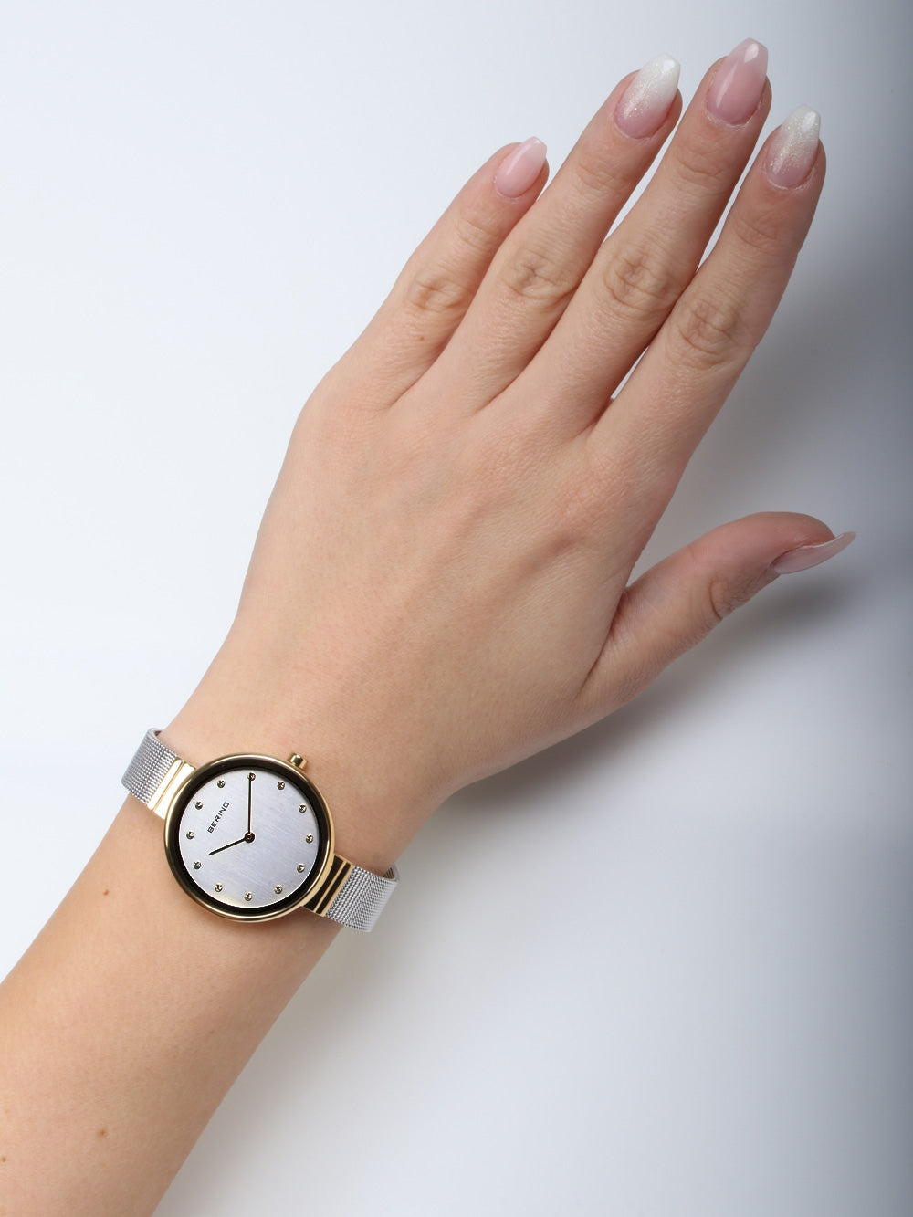 Bering 12034-010 Classic moteriškas laikrodis 34mm 3 ATM