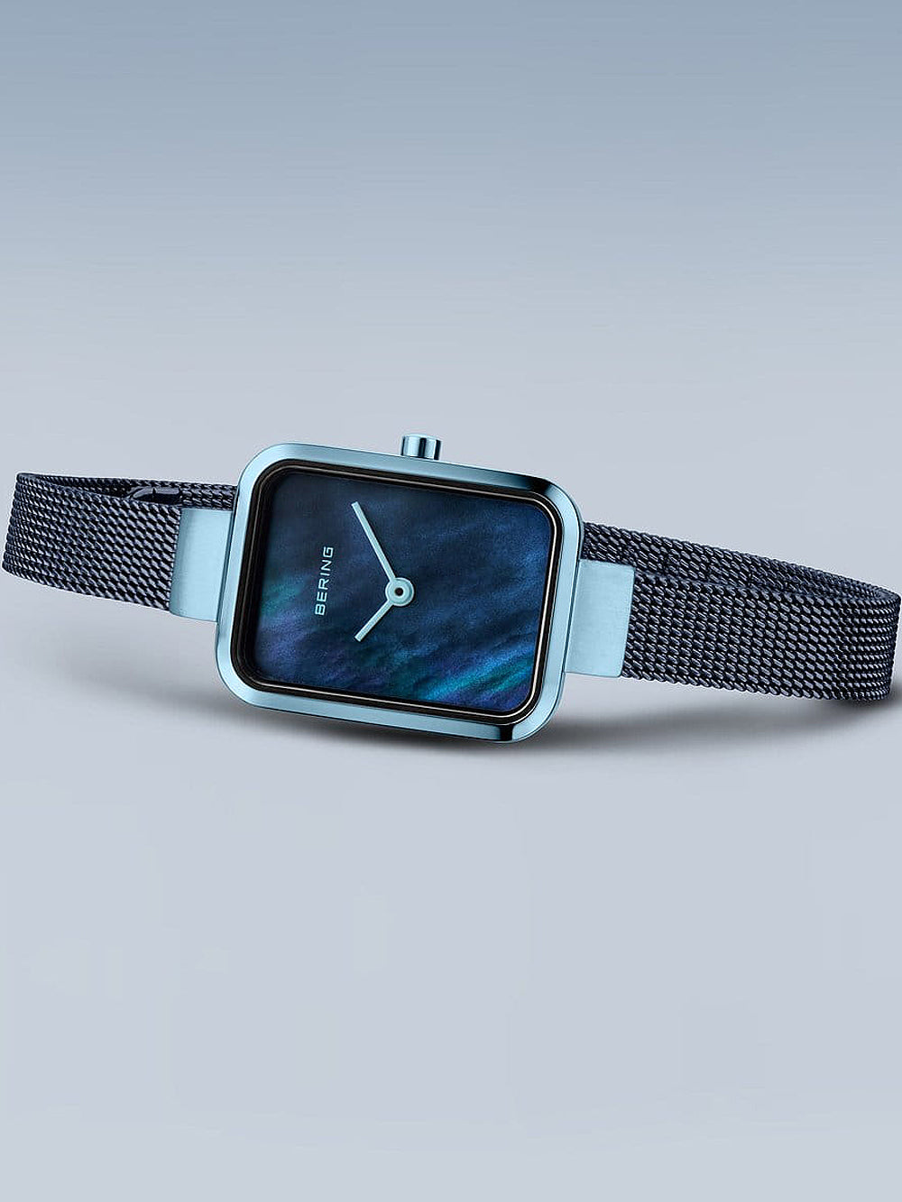 Bering 14520-398 moteriškas laikrodis classic 20mm 3ATM