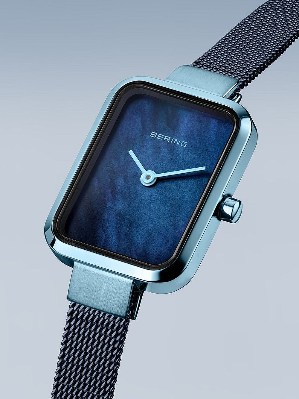Bering 14520-398 moteriškas laikrodis classic 20mm 3ATM