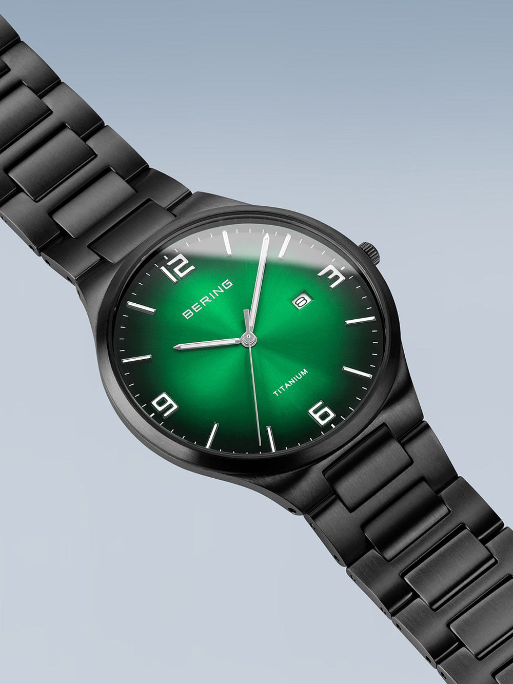 Bering 15240-728 vyriškas laikrodis Titanium vyriškas laikrodis 40mm 5ATM