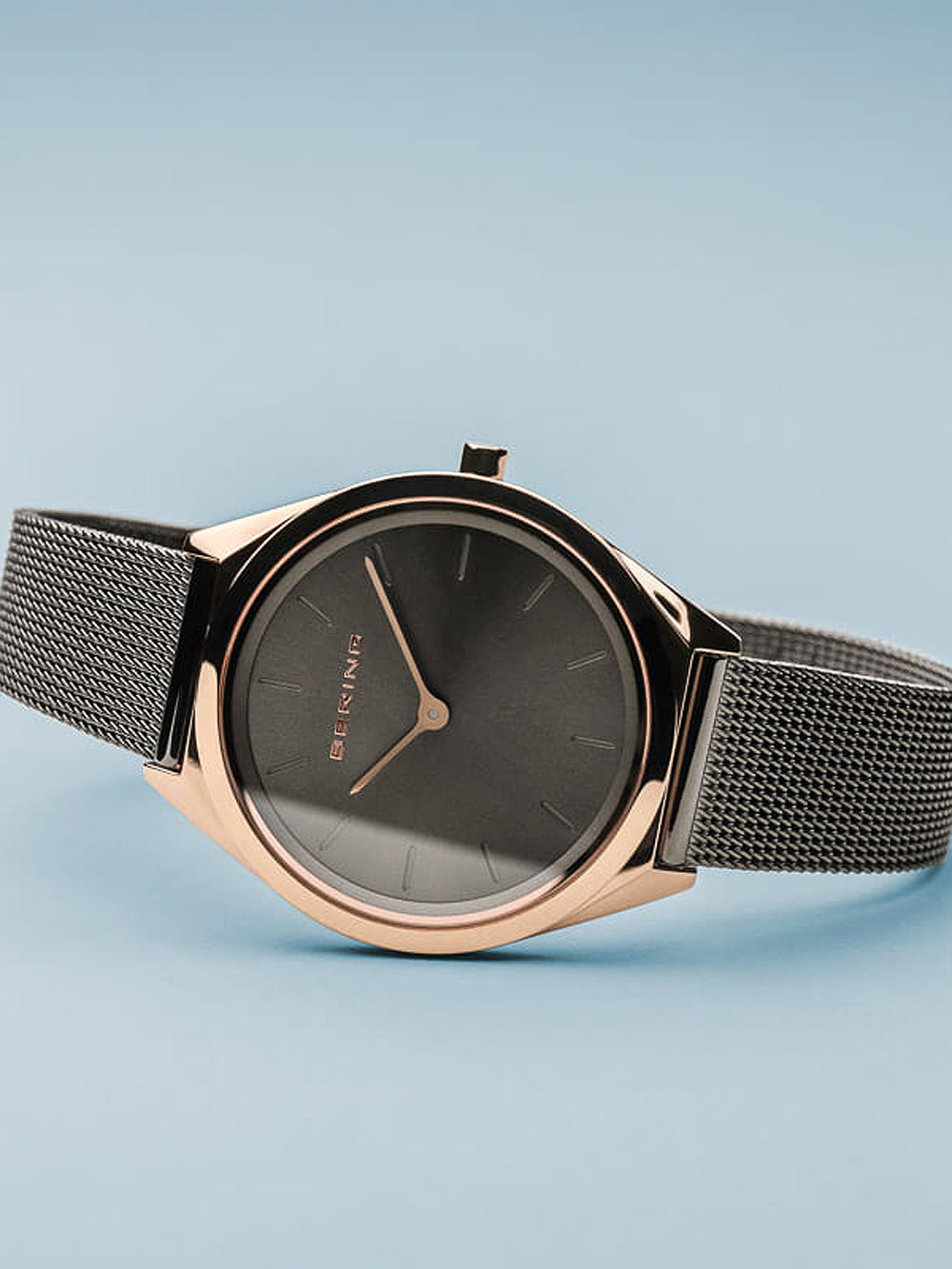 Bering 17031-369 Ultra Slim moteriškas laikrodis 31mm 3ATM