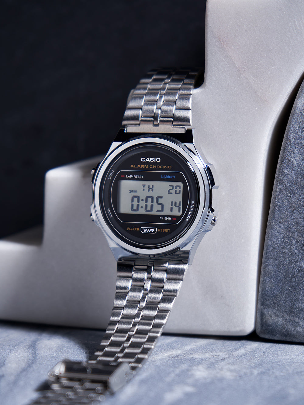 Casio A171WE-1AEF Vintage Round 36mm