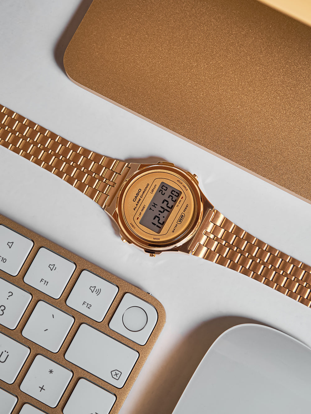 Casio A171WEG-9AEF Vintage Round 37mm