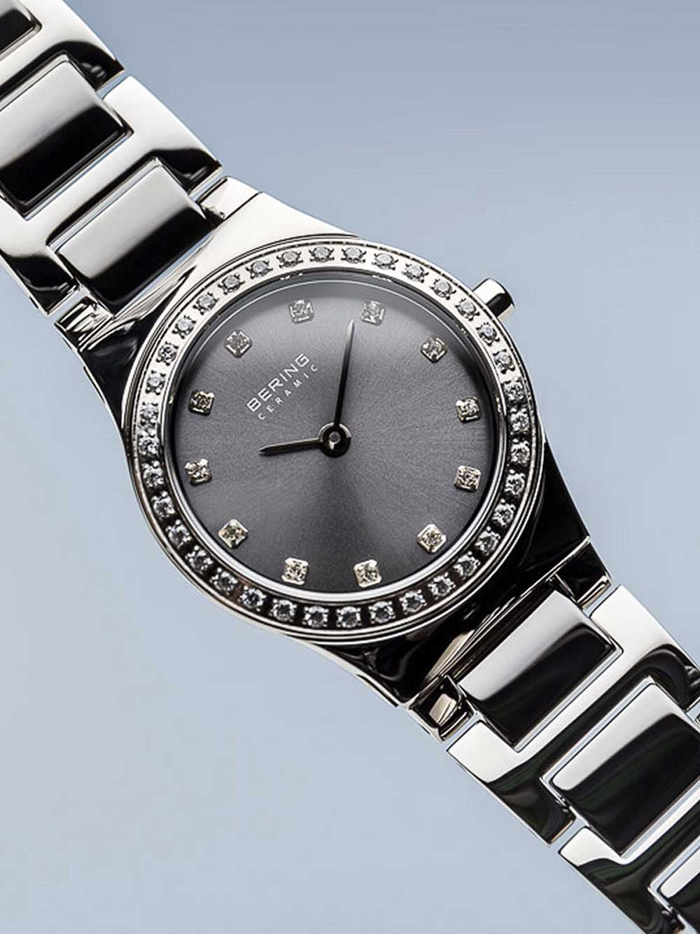 Bering 32426-703 ceramic moteriškas laikrodis 26mm 5ATM