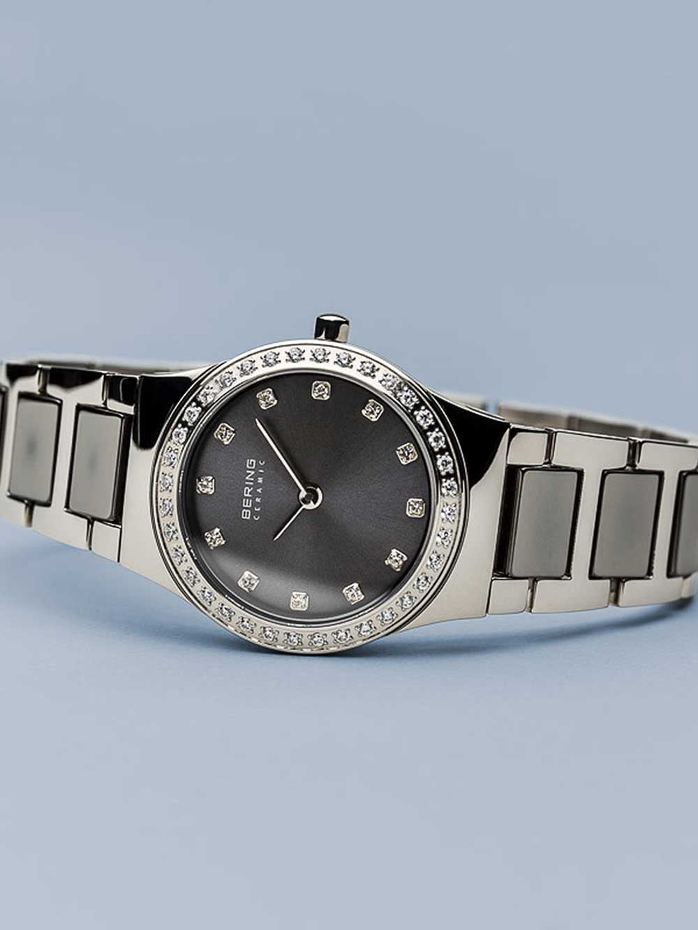Bering 32426-703 ceramic moteriškas laikrodis 26mm 5ATM