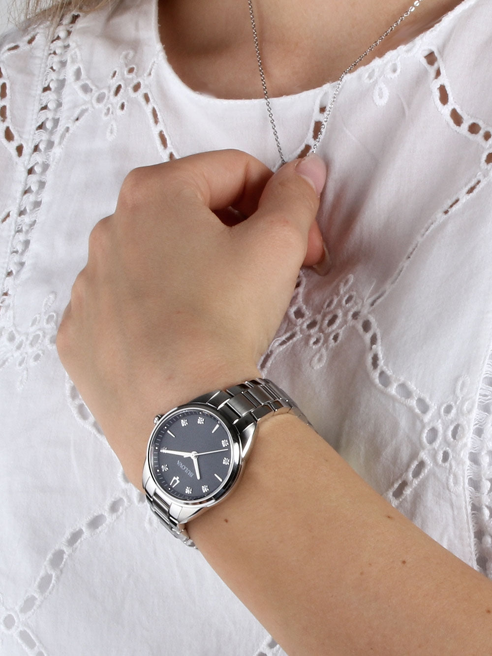 Bulova 96P198 Classic moteriškas laikrodis 34mm 3ATM
