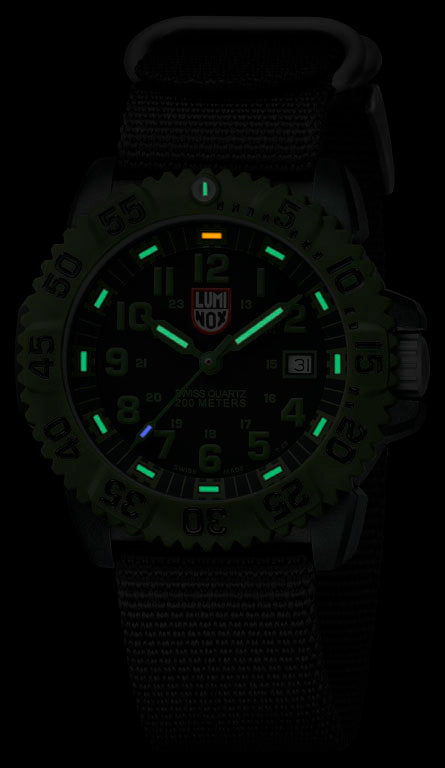 Luminox A.3041 OD Military 3040 Series 44mm 200M