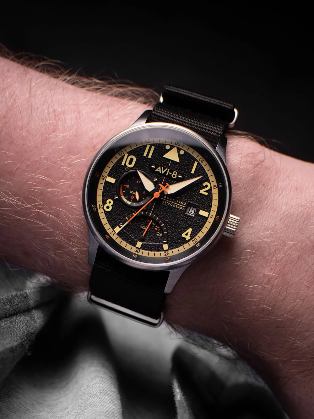 AVI-8 AV-4101-0B vyriškas laikrodis Hawker Hurricane McKellar Dual Time 44mm 5ATM