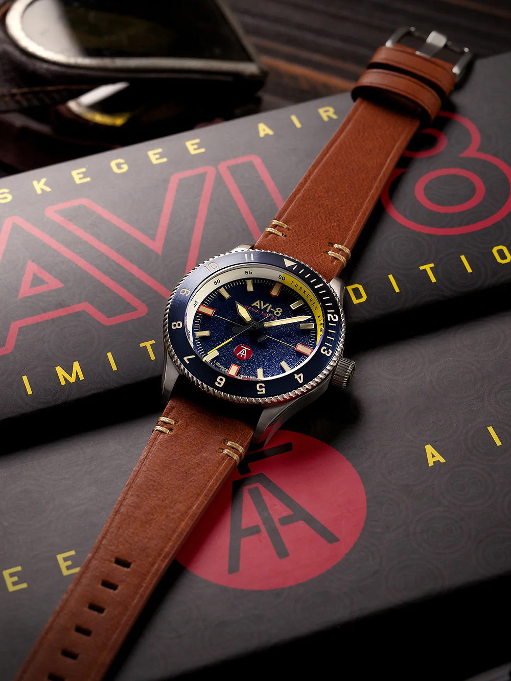 AVI-8 AV-4103-02 Tuskegee Airmen Limited Edition vyriškas laikrodis 40mm 5ATM