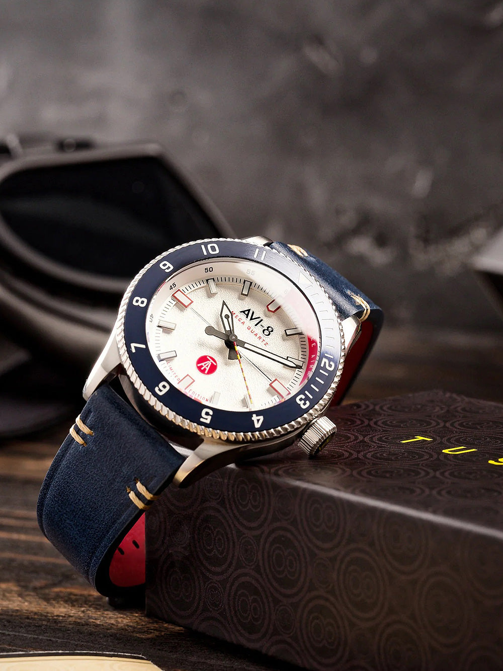 AVI-8 AV-4103-03 Tuskegee Airmen Limited Edition vyriškas laikrodis 40mm 5ATM