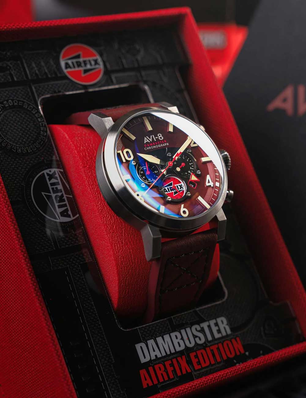 AVI-8 AV-4107-04 vyriškas laikrodis Dambuster Gibson Dual-Time Chronograph 43mm 5ATM