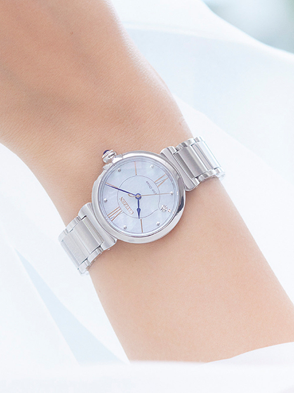 Citizen EM1070-83D Eco-Drive Elegance moteriškas laikrodis 30mm 5ATM