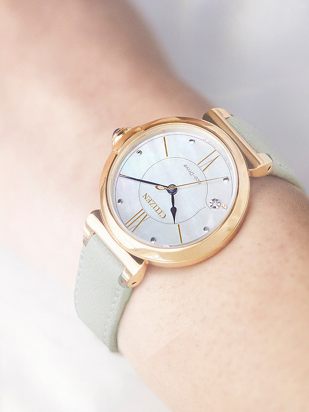 Citizen EM1073-18D Eco-Drive Elegance moteriškas laikrodis 30mm 5ATM
