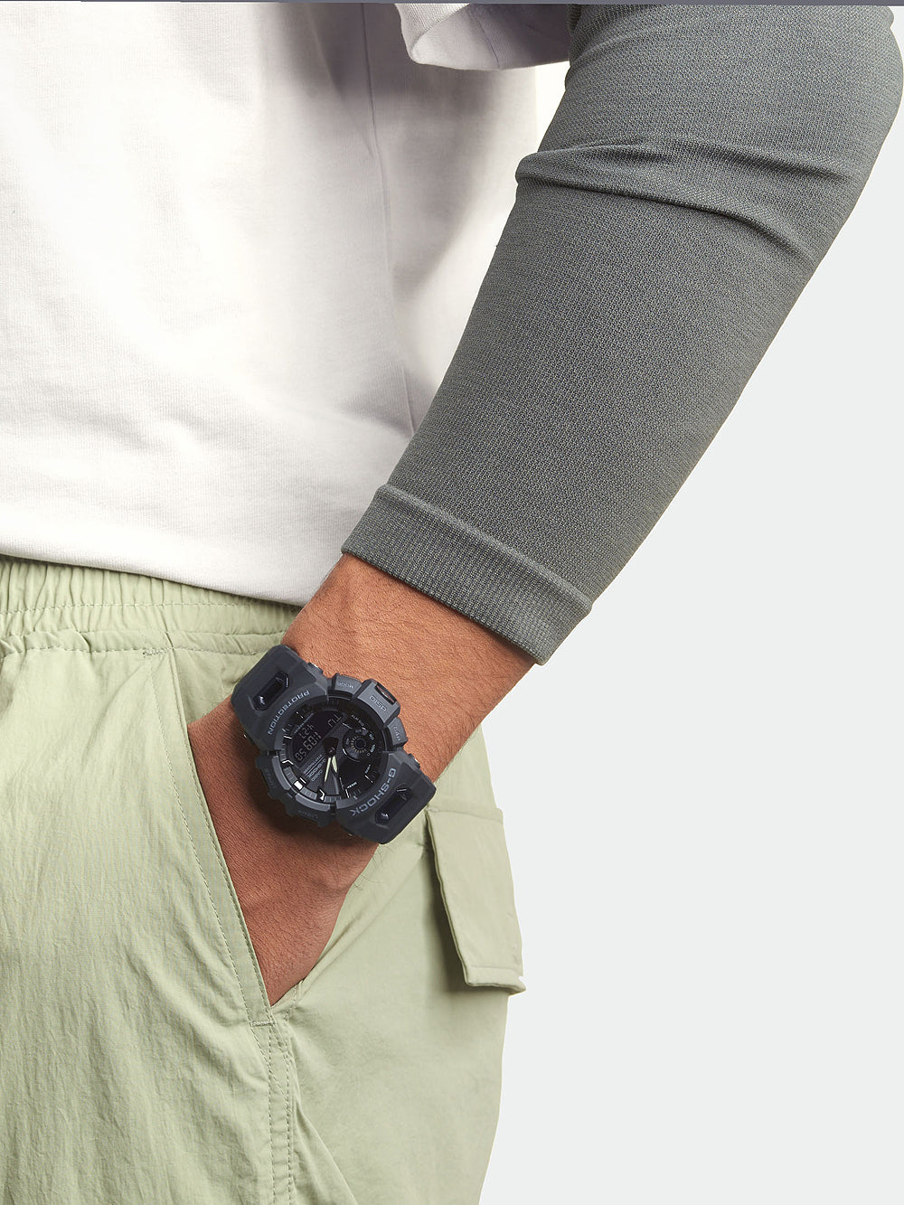 Casio GBA-900-1AER G-Shock vyriškas laikrodis 49mm 20ATM