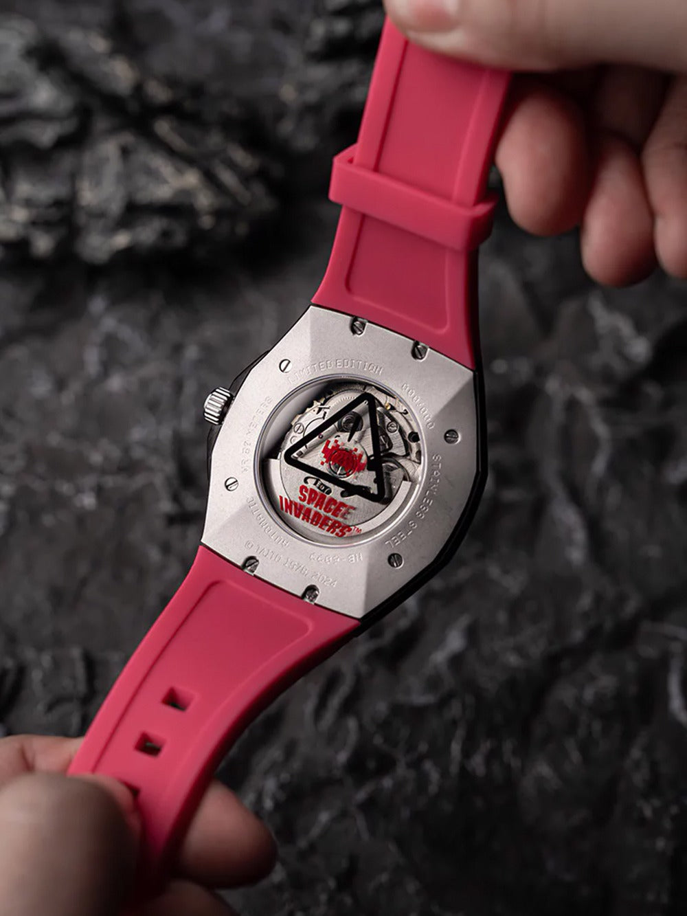 Nubeo NB-6099-SI-02 vyriškas laikrodis Space Invaders Limited Edition Automatic 44mm 5ATM