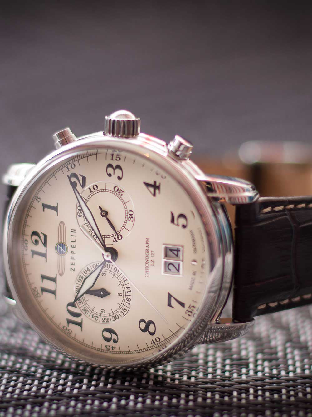 Zeppelin 7684-5 Graf Zeppelin LZ127 chrono 41mm 5ATM