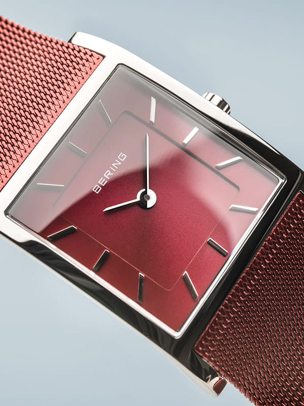 Bering 10426-303-S Classic moteriškas laikrodis 26mm 5ATM