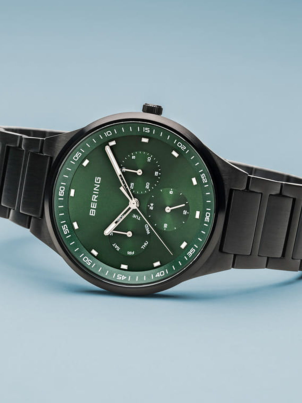 Bering 11740-728 Classic vyriškas laikrodis 40mm 10ATM