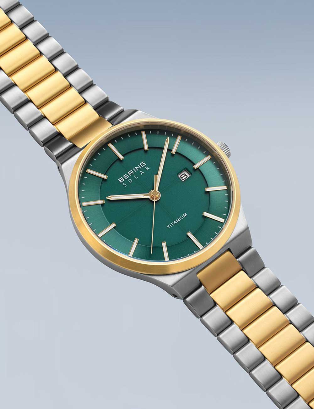 Bering 14439-718 vyriškas laikrodis Titanium Solar 39mm 10ATM