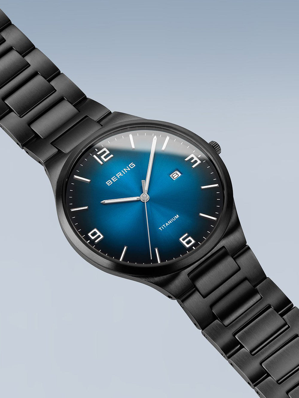 Bering 15240-727 vyriškas laikrodis Titanium vyriškas laikrodis 40mm 5ATM