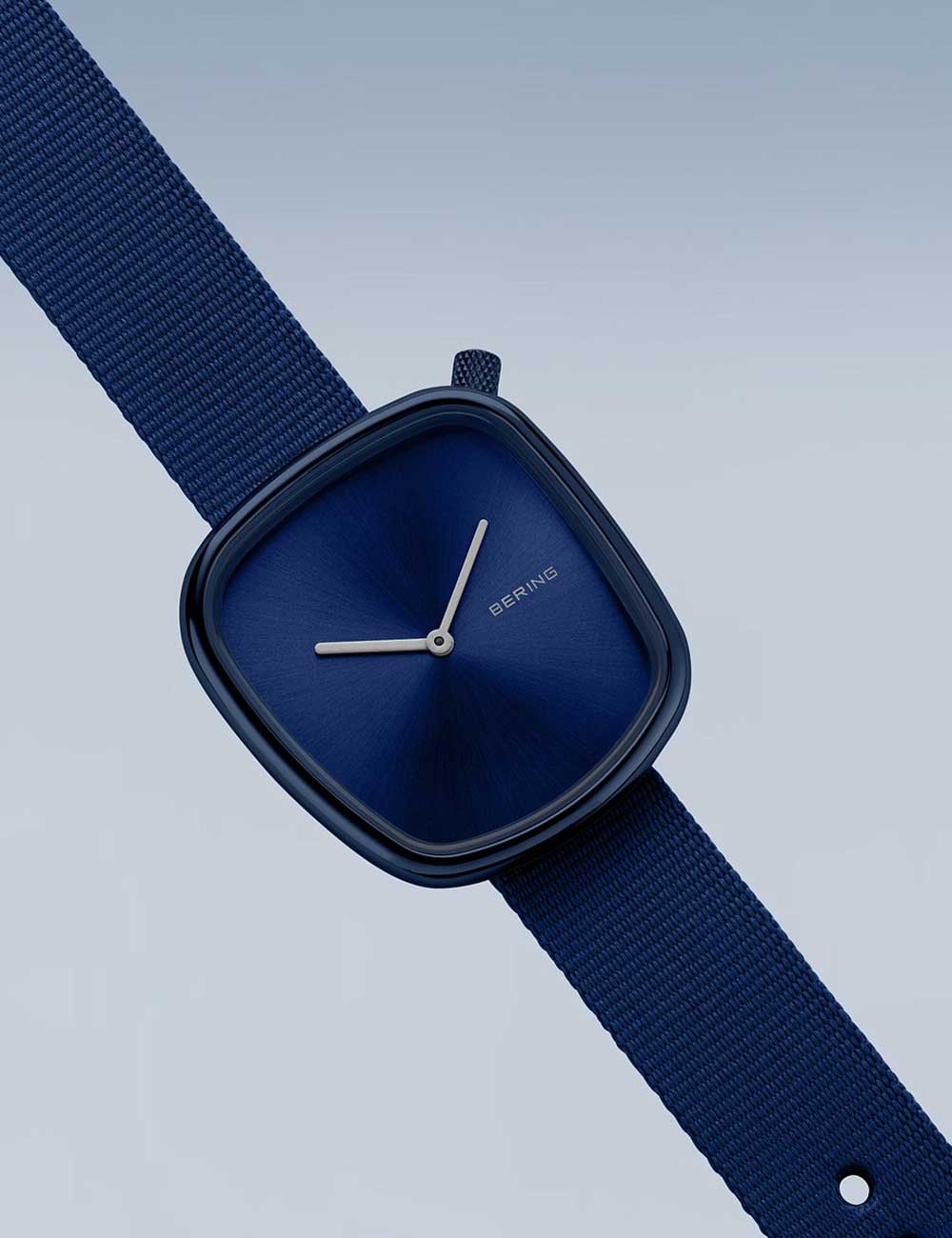 Bering 18034-397 moteriškas laikrodis Pebble 34mm 3ATM