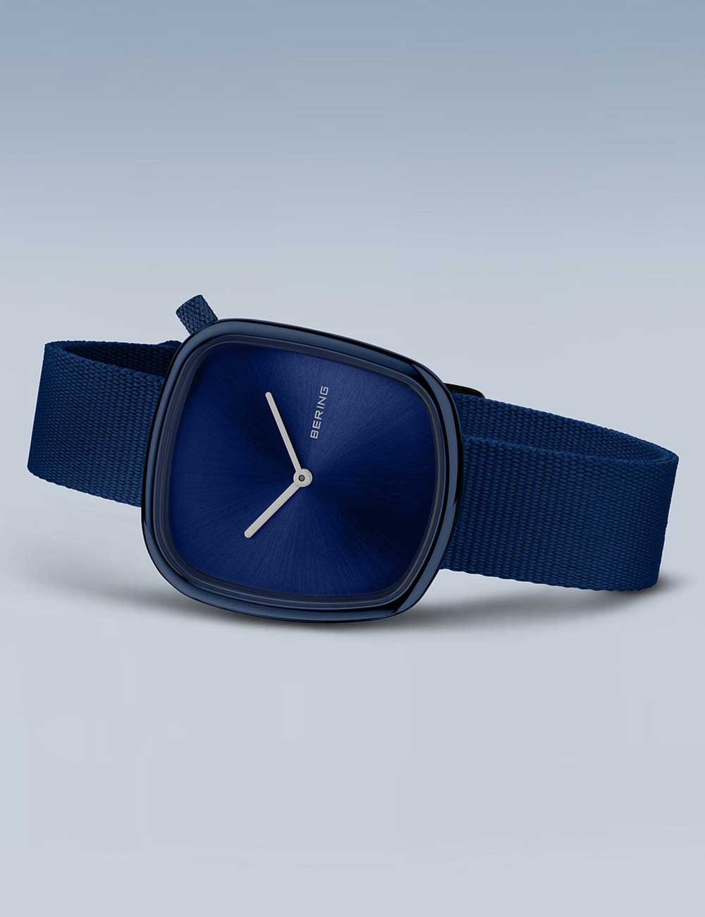 Bering 18034-397 moteriškas laikrodis Pebble 34mm 3ATM