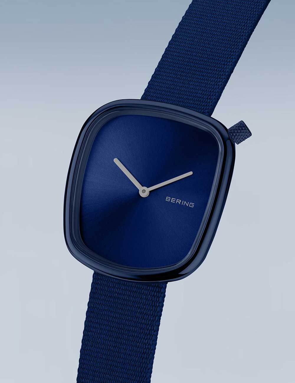 Bering 18034-397 moteriškas laikrodis Pebble 34mm 3ATM
