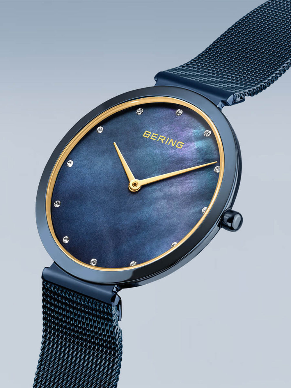 Bering 18132-399 Classic moteriškas laikrodis 32mm 3ATM