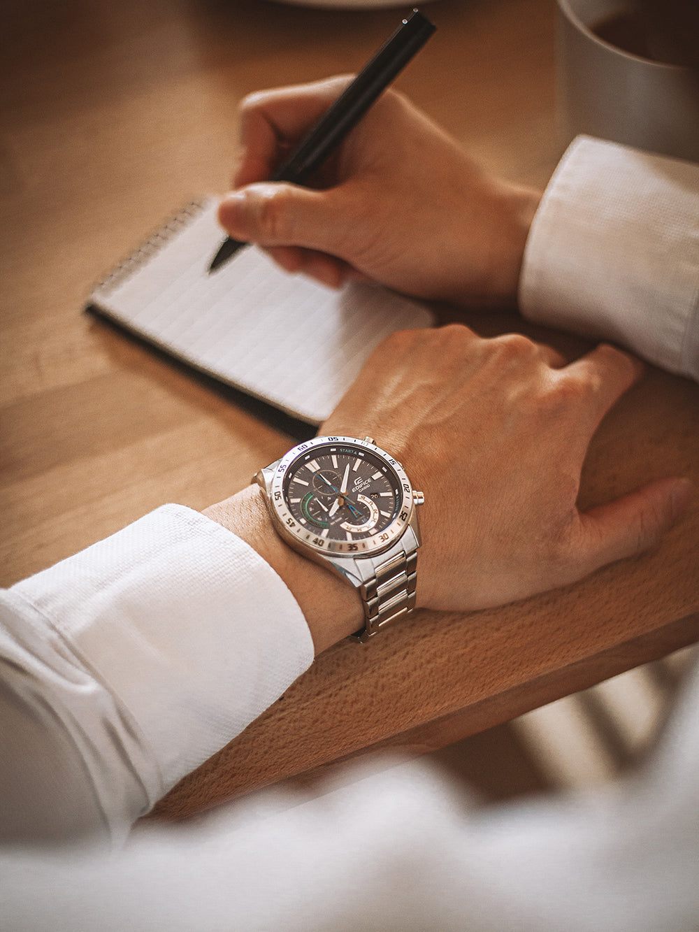 Casio EFV-620D-2AVUEF Edifice vyriškas laikrodis 49mm 10ATM
