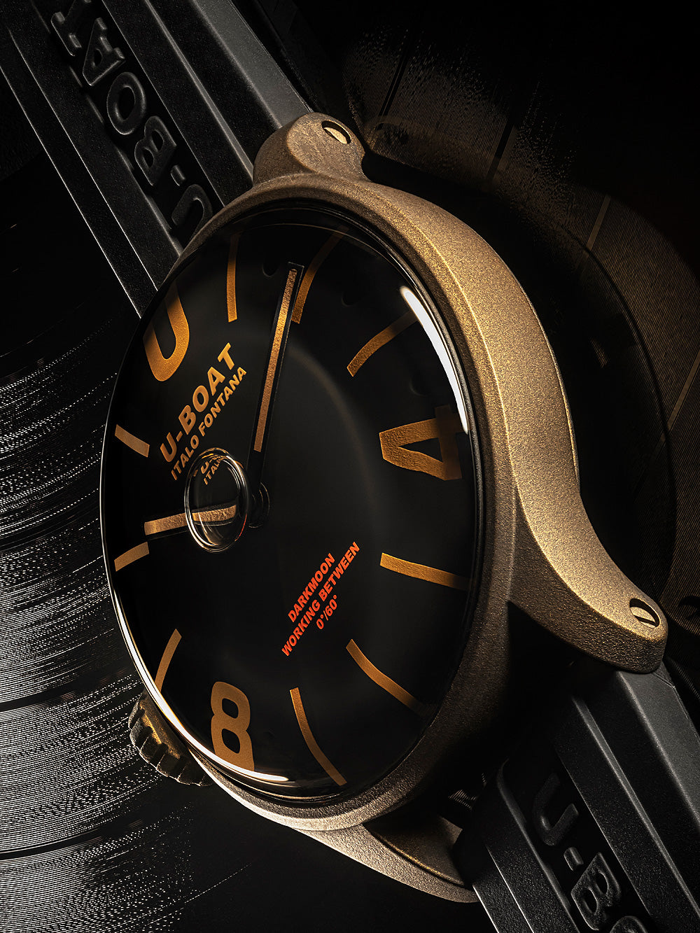 U-Boat 9548 Darkmoon Brown Vintage vyriškas laikrodis 44mm 5ATM