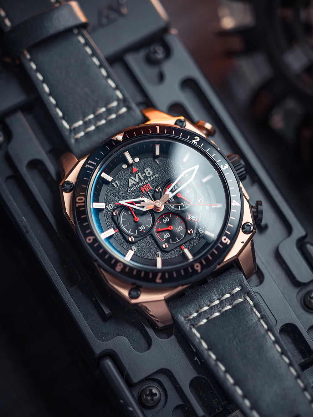 AVI-8 AV-4100-06 vyriškas laikrodis Hawker Hunter Dual Time Chronograph 43mm 5ATM