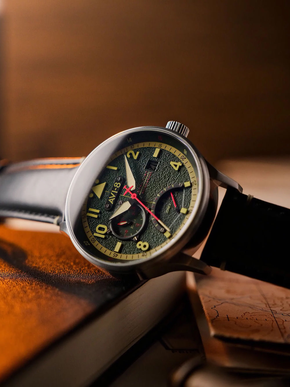 AVI-8 AV-4101-0A vyriškas laikrodis Hawker Hurricane McKellar Dual Time 44mm 5ATM