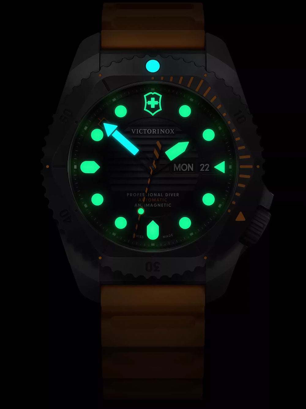 Victorinox 241996 vyriškas laikrodis Dive Pro Automatic Titanium 43mm 30ATM